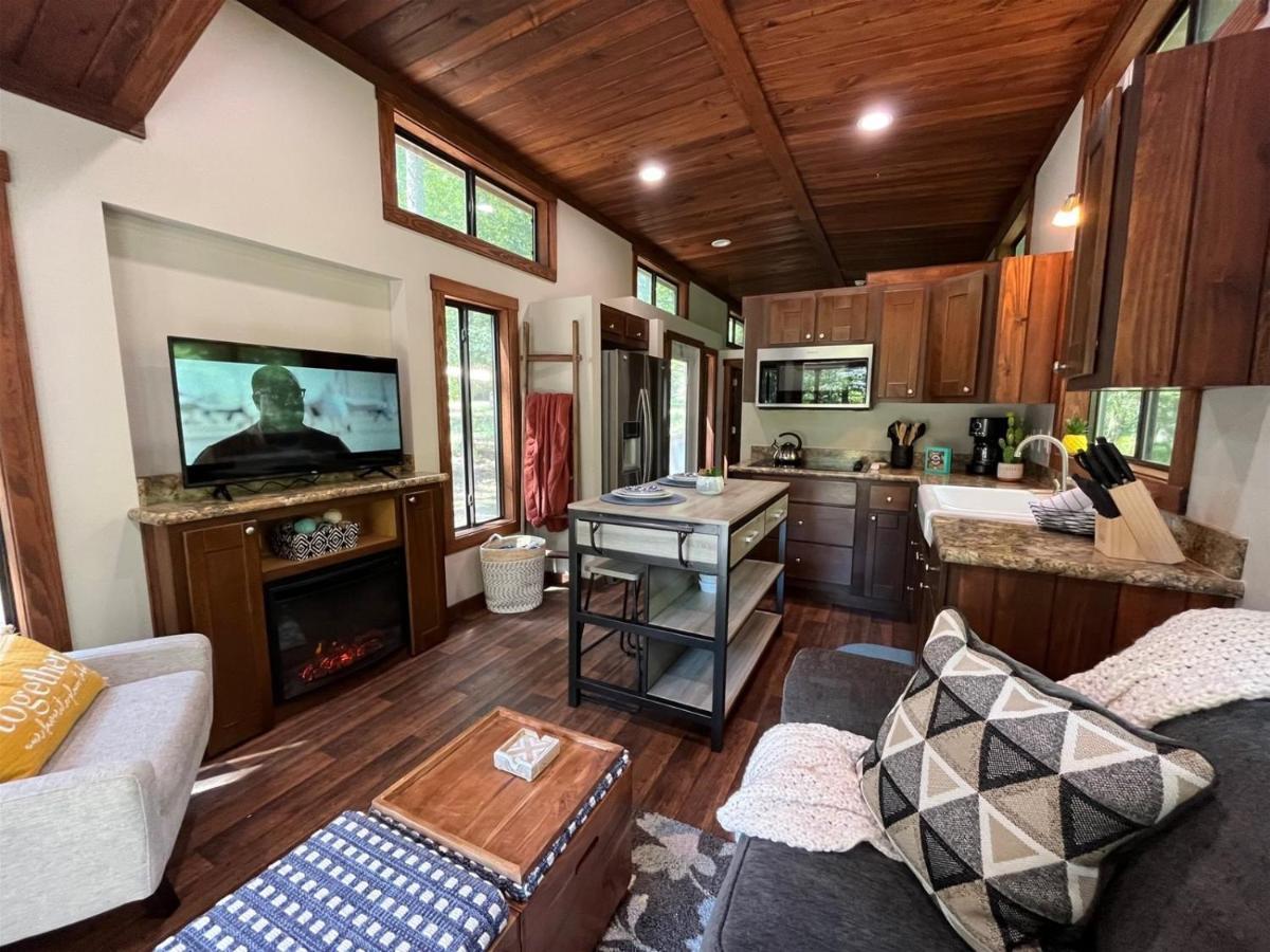 Snuggle Up Holiday home Broken Bow